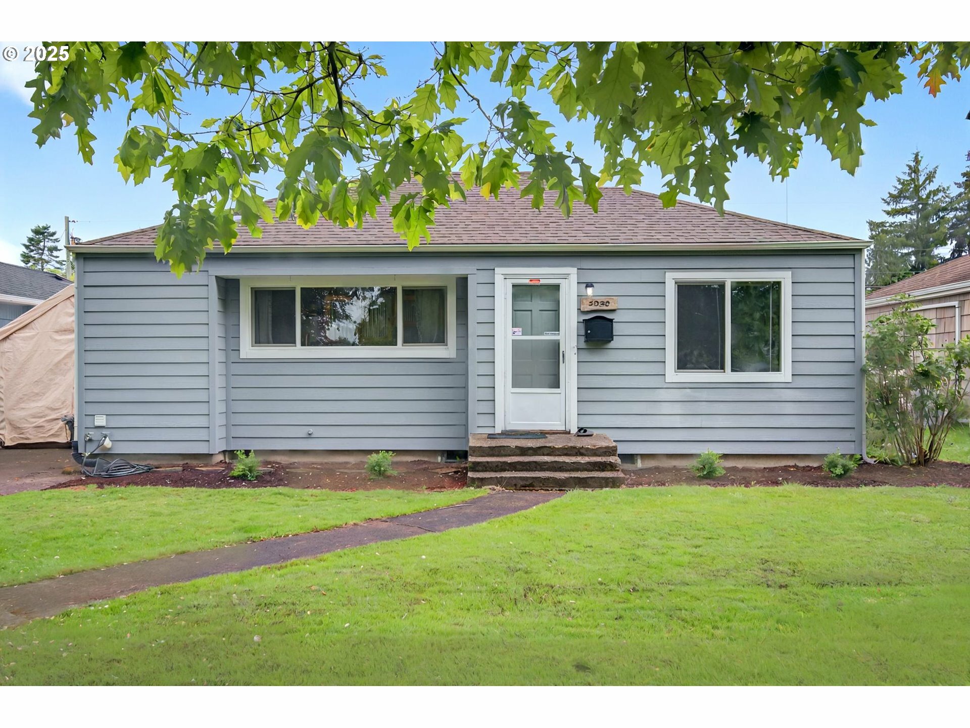 Property Photo: 2938 Louisiana St WA 98632