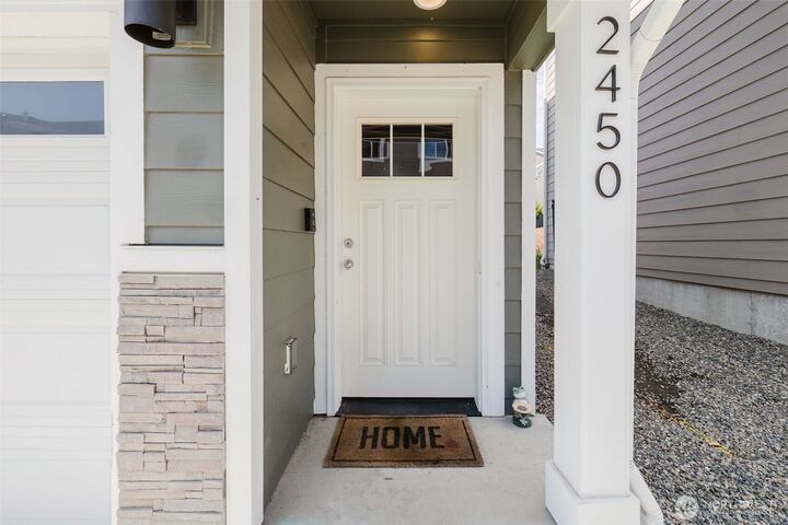 Property Photo: 2450 Zeeden Way WA 98310