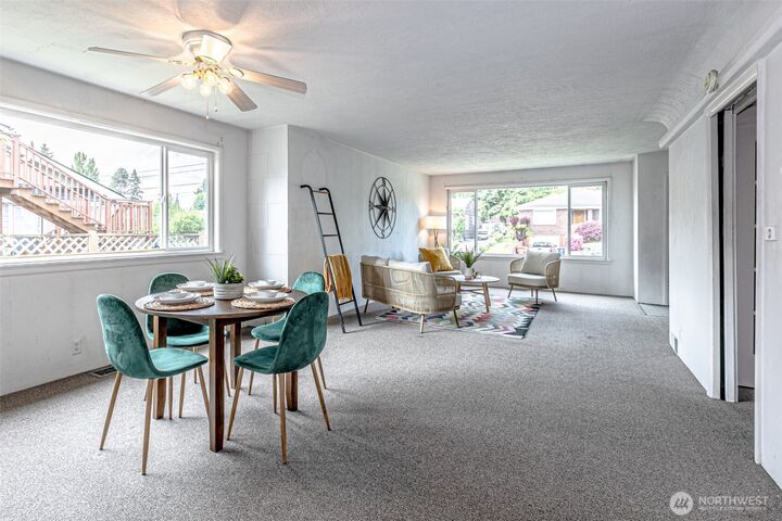 Property Photo:  915 S Madison Street  WA 98405 