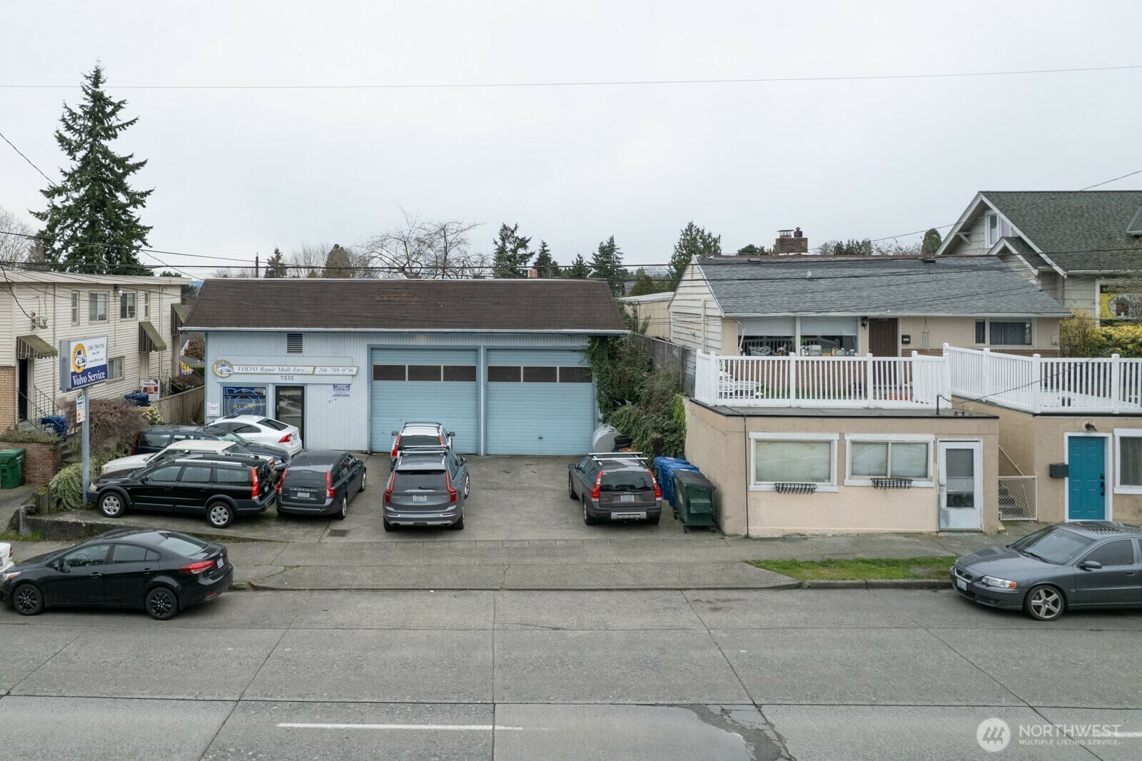 Property Photo: 7535 15th Avenue NW WA 98117