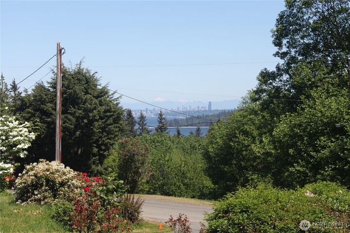 Property Photo: 3188 Hinkley Road SE WA 98366