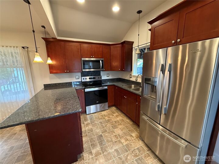 Property Photo:  1311  39th Street  WA 98201 