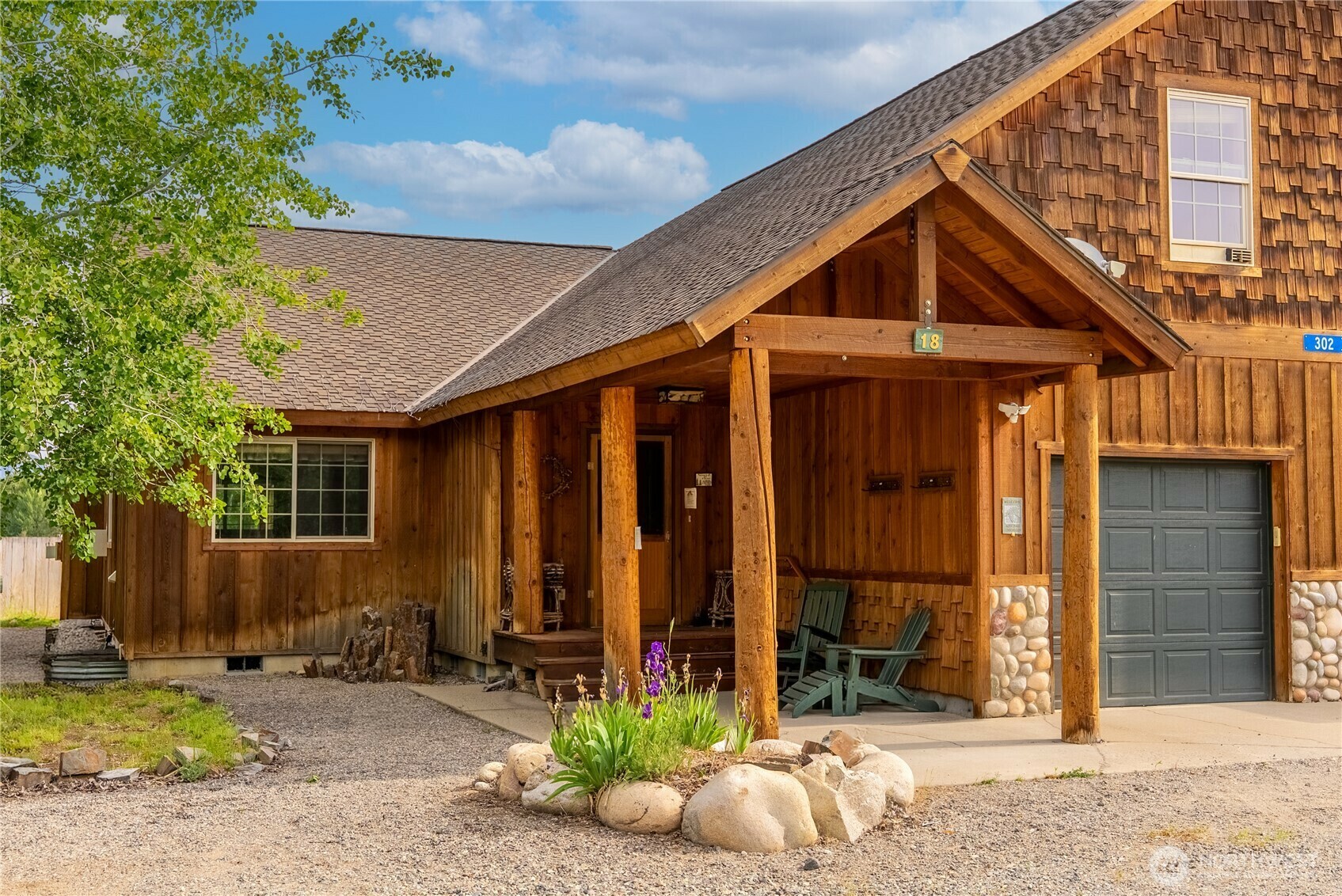 302  Cascadian Court 18  Winthrop WA 98862 photo