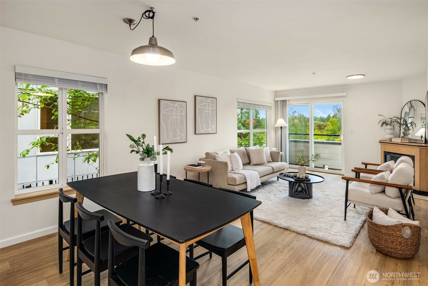 Property Photo: 9057 Greenwood Avenue N 201 WA 98103