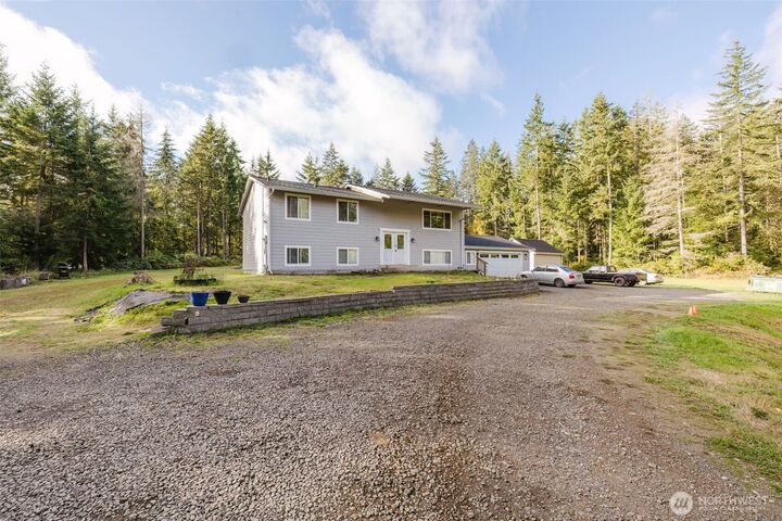 1310 SW Clevenger Lane  Port Orchard WA 98367 photo