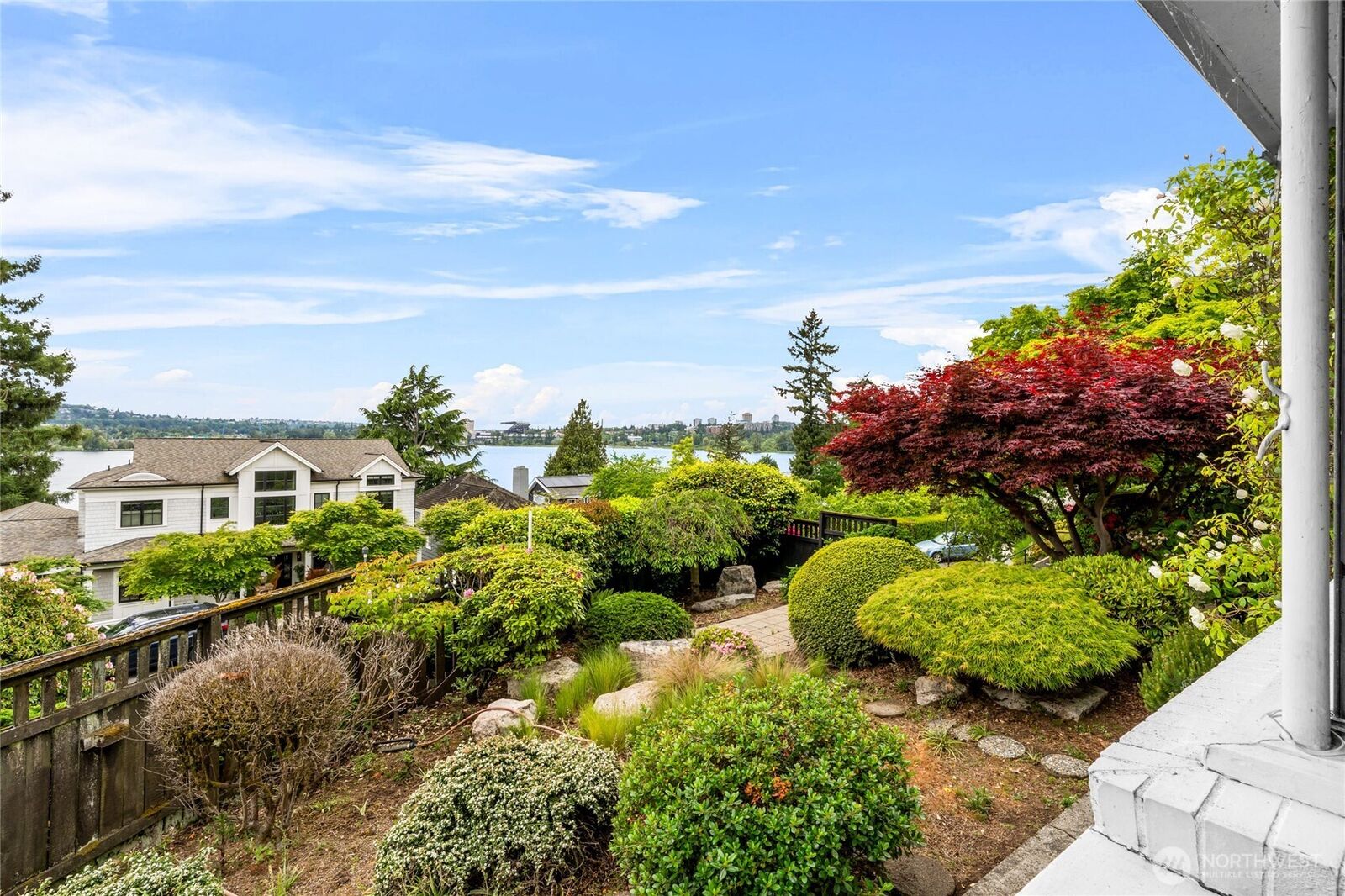 Property Photo: 3144 W Laurelhurst Drive NE WA 98105