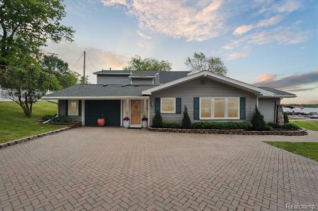 3761 Hunt Road  Elba Twp MI 48446 photo