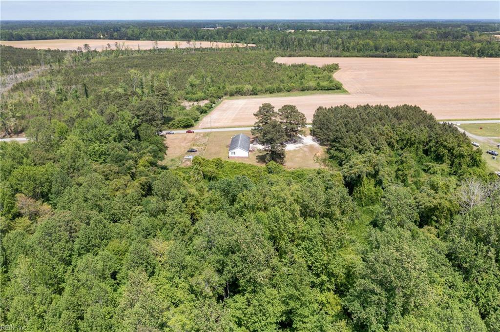 Property Photo: 21118 Bethel Rd VA 23837