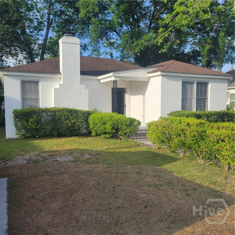 Property Photo: 1214 Delesseps Avenue GA 31404