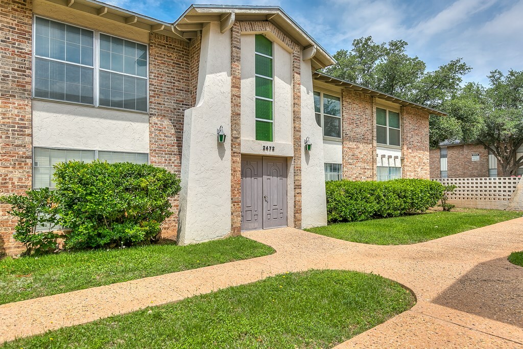 Property Photo: 2472 - D University Ave TX 76904