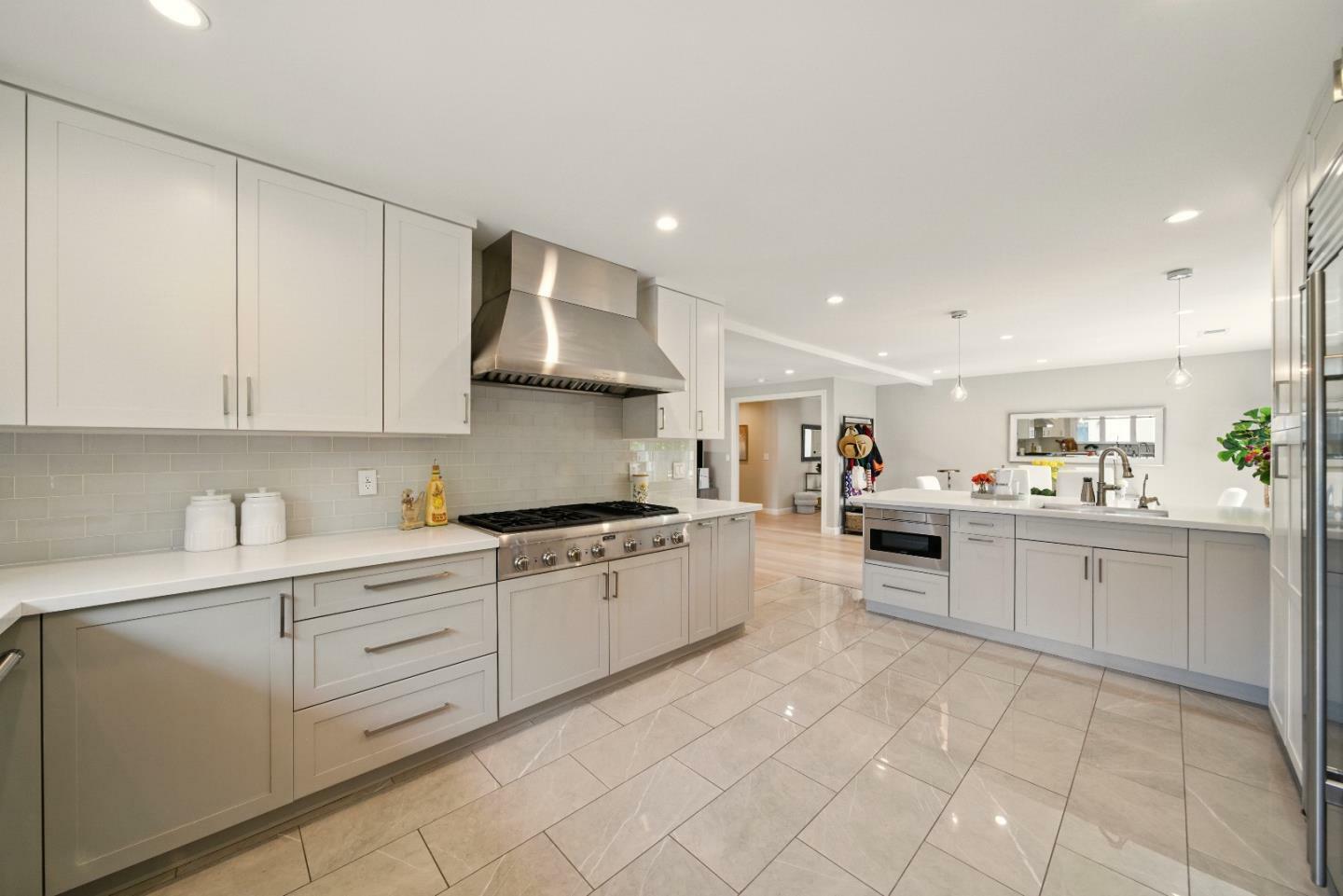 Property Photo: 660 Giralda Drive CA 94024
