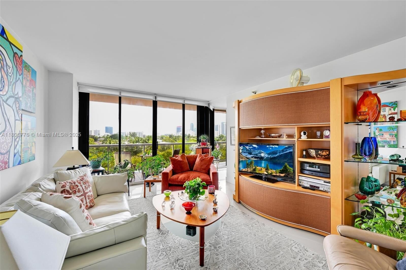 Property Photo:  3640 Yacht Club Dr 502  FL 33180 