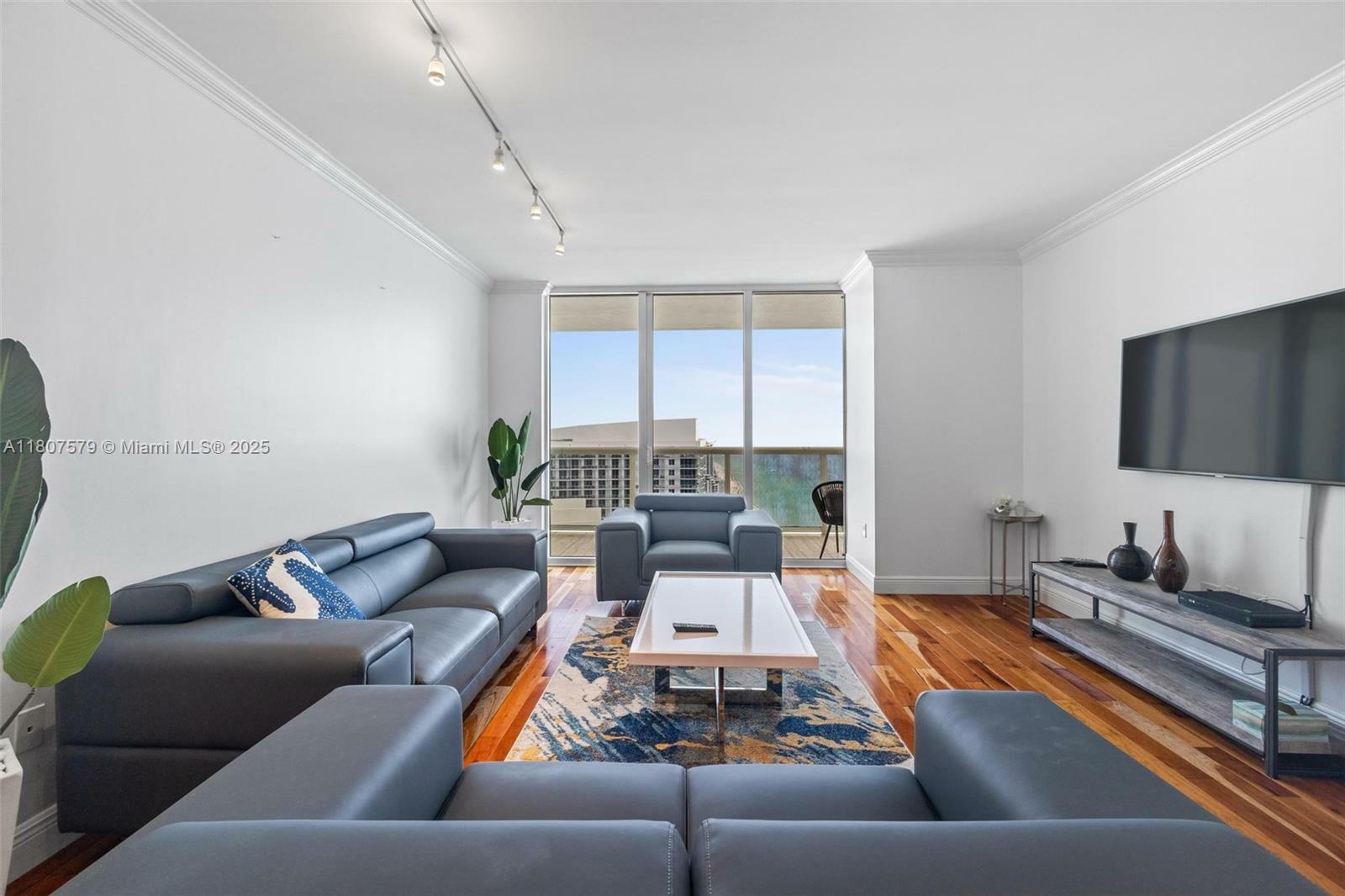 Property Photo: 1830 S Ocean Dr 4910 FL 33009