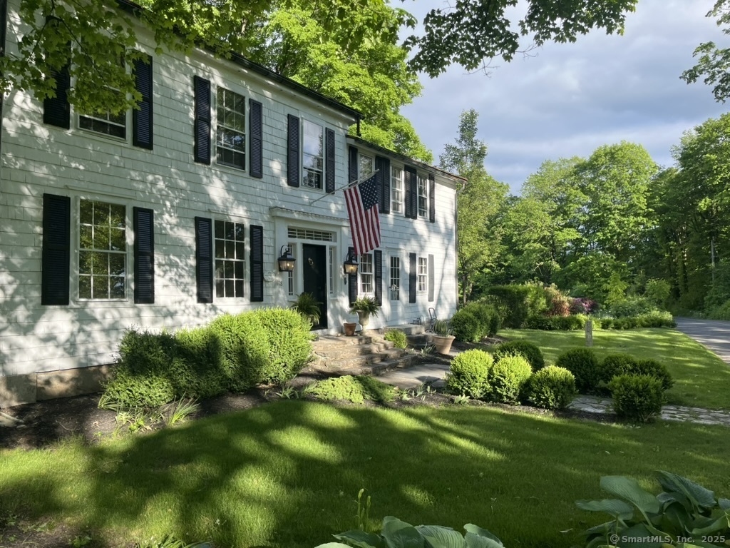 Property Photo:  118 Sanfordtown Road  CT 06896 