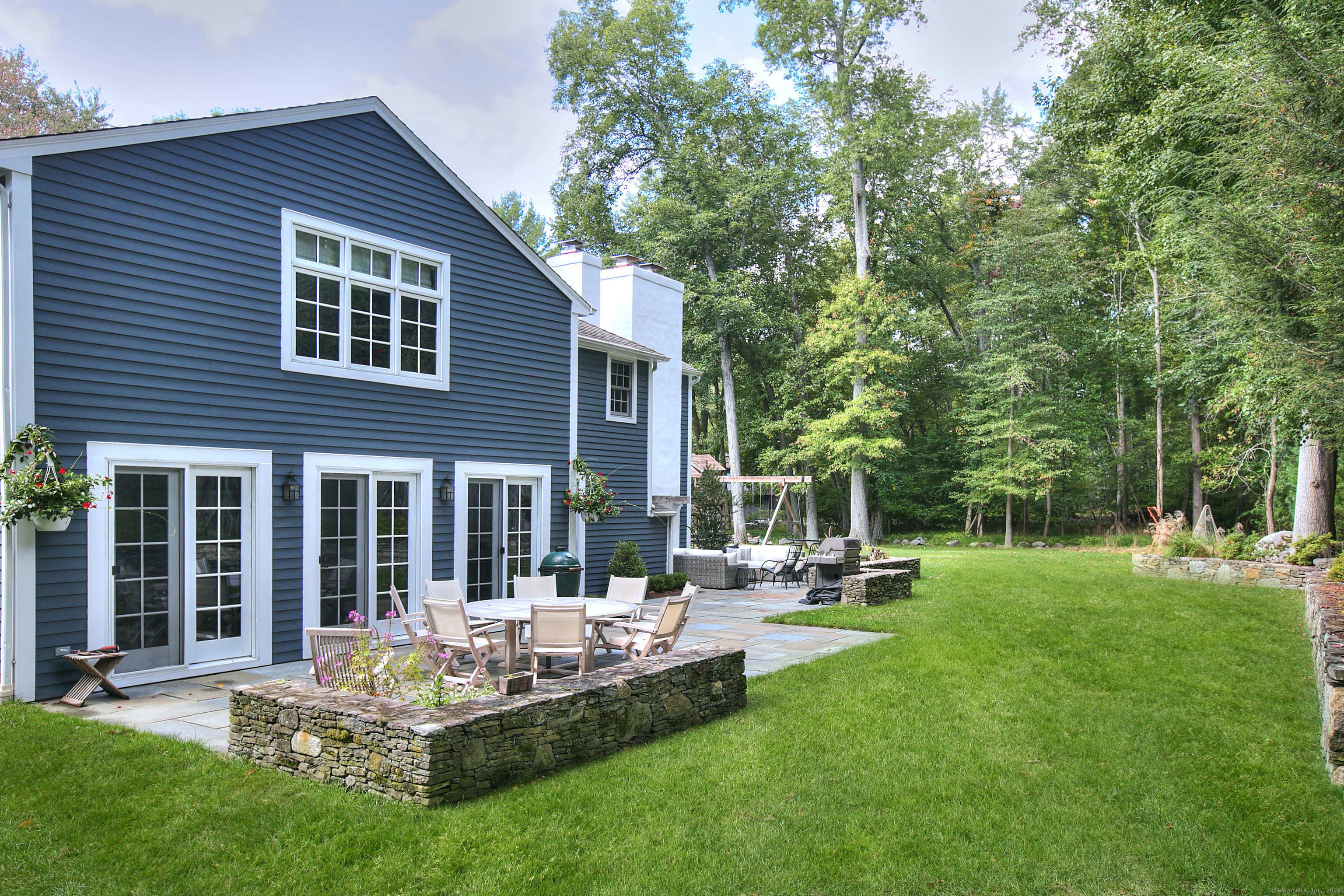Property Photo: 4 Plumtree Lane CT 06880
