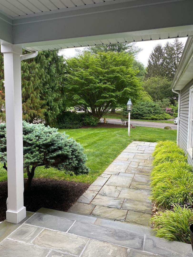 Property Photo: 2 Tunxis Place CT 06410