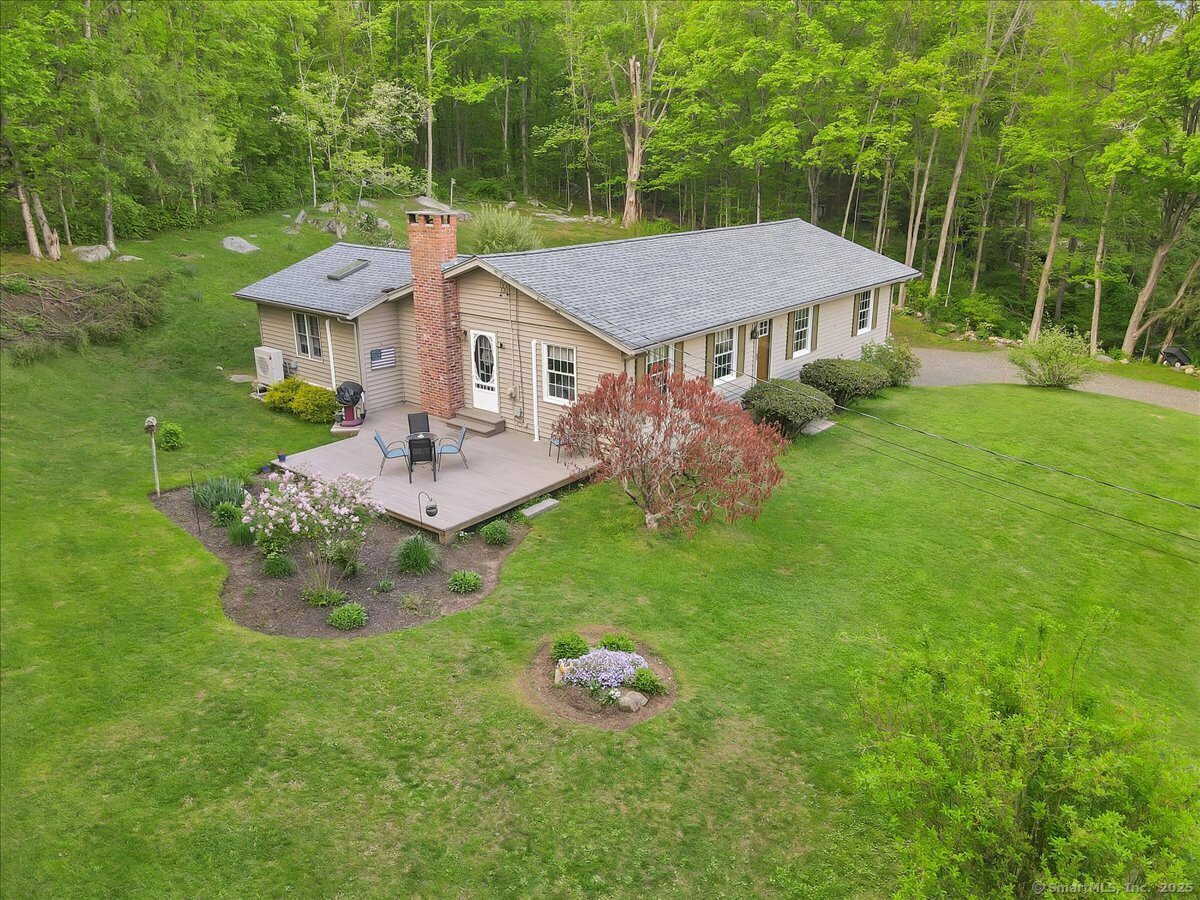 Property Photo: 20 Thayer Road Extension CT 06441