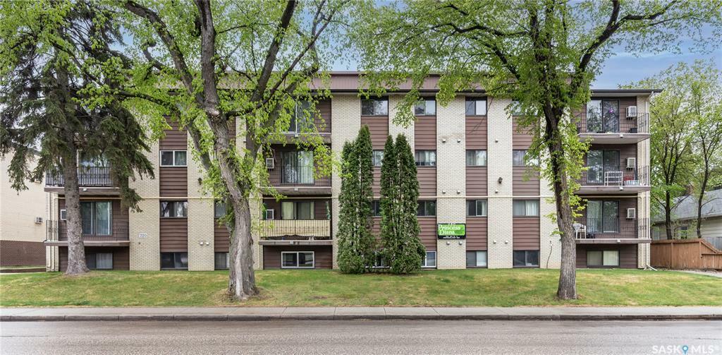Property Photo: 720 8th Street E 306 SK S7H 0R3