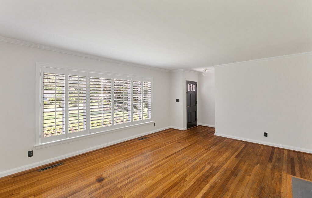 Property Photo: 121 N Roberta AL 36303