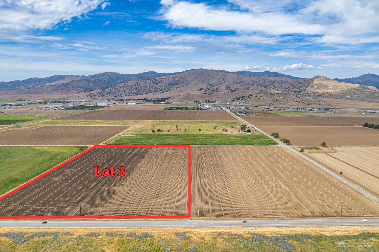 Property Photo:  0 Highline - Lot 3  CA 93561 