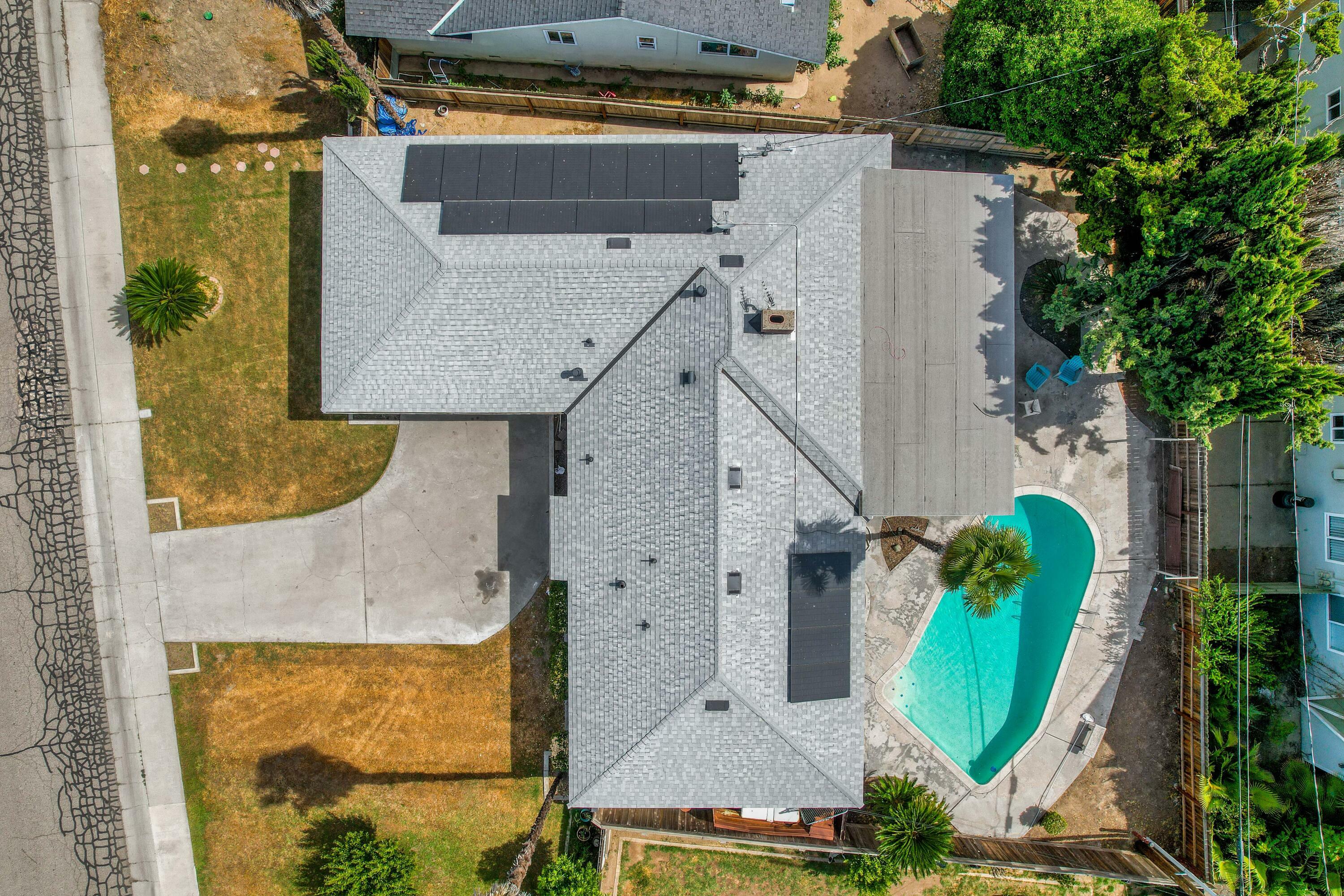 Property Photo: 509 S Redwood Street CA 93277