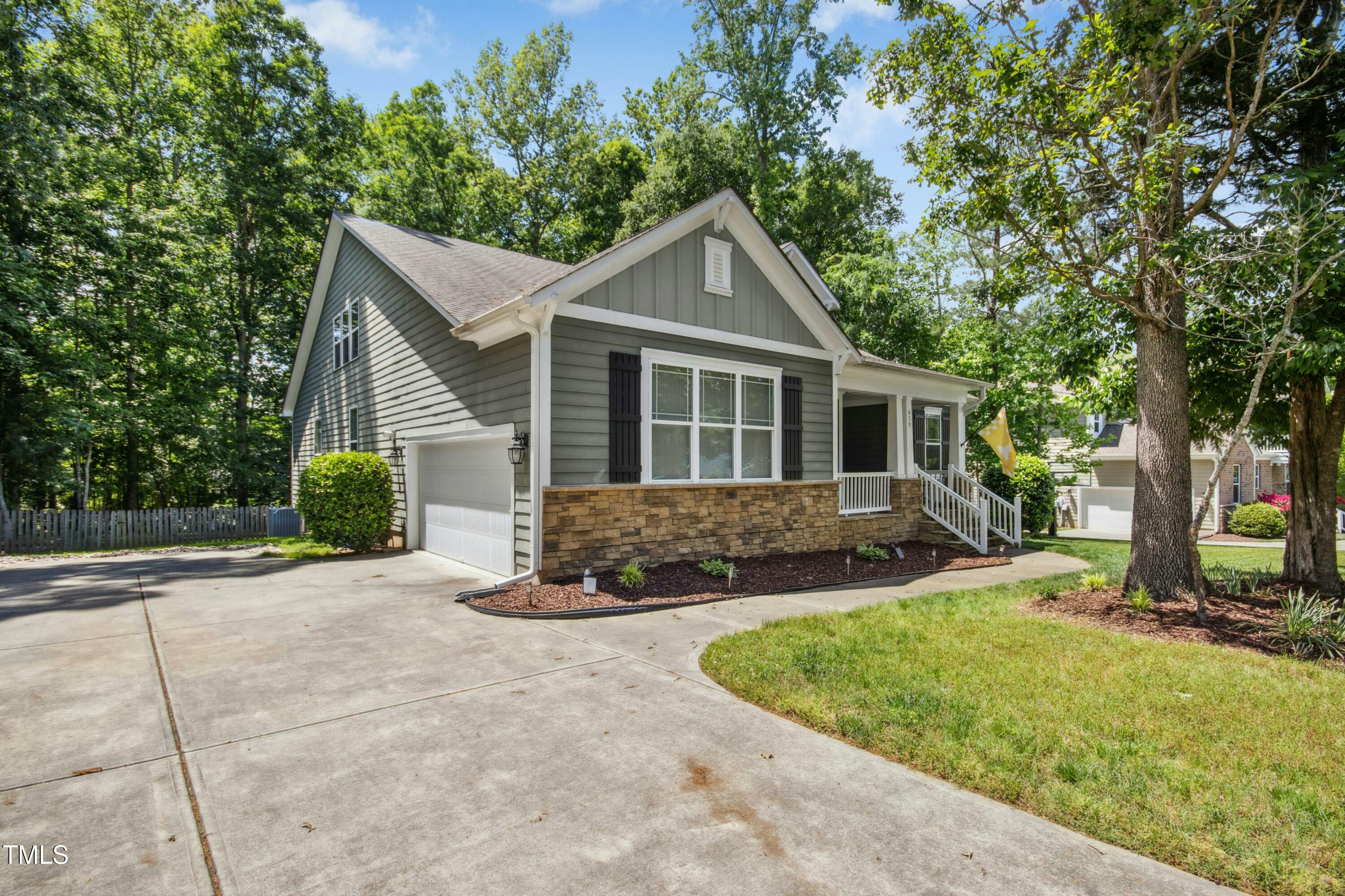 Property Photo: 619 E Hatterleigh Avenue NC 27278