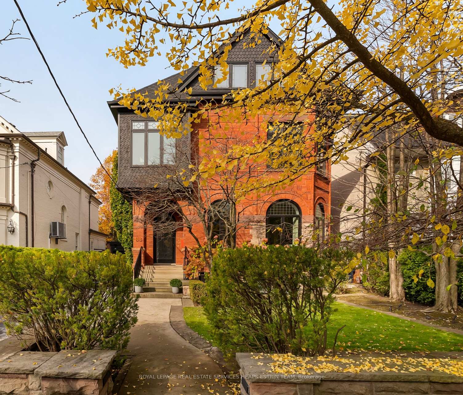 Property Photo: 88 Binscarth Road ON M4W 1Y4