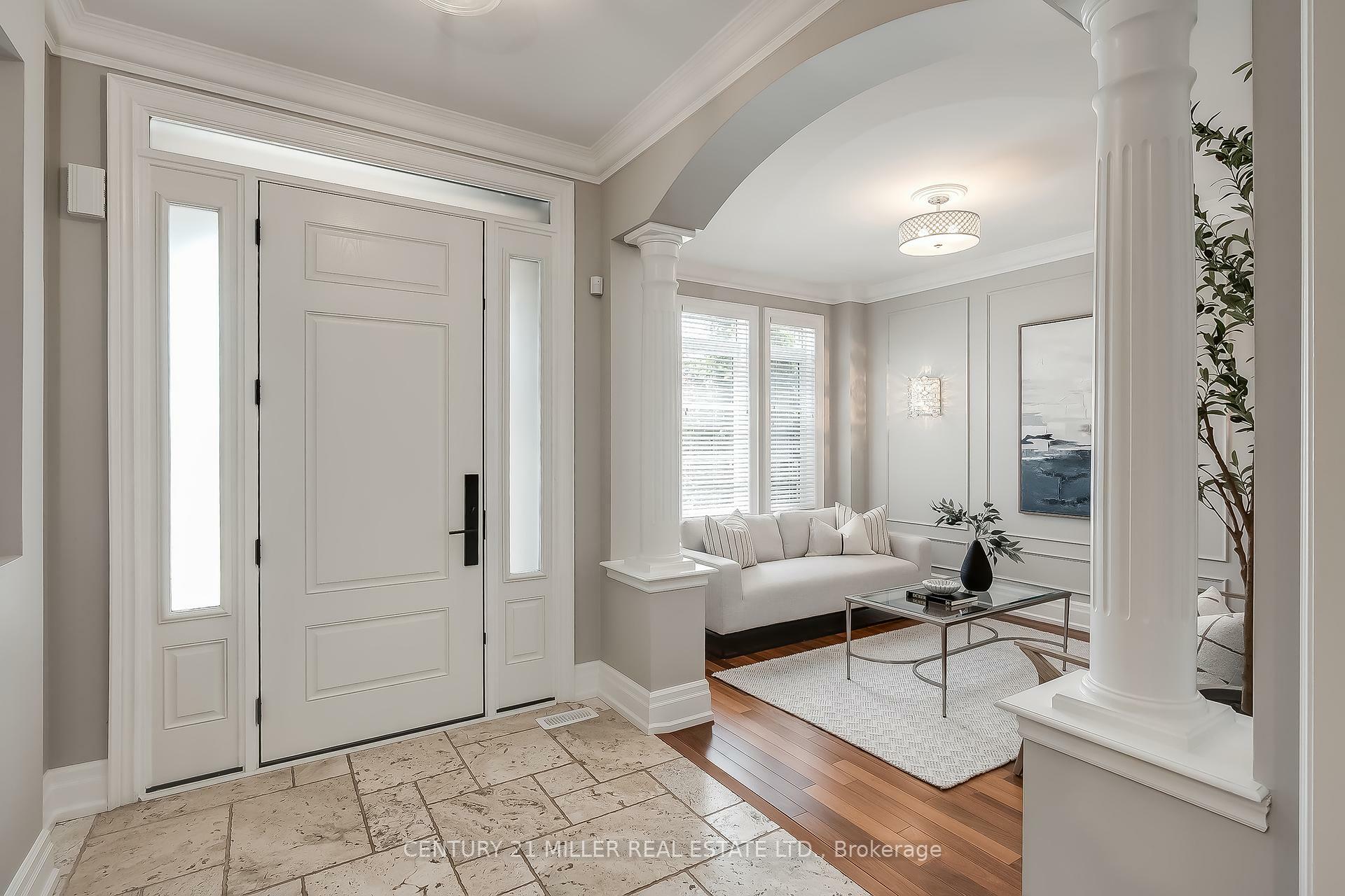 Property Photo: 3145 Saddleworth Crescent ON L6M 0A8