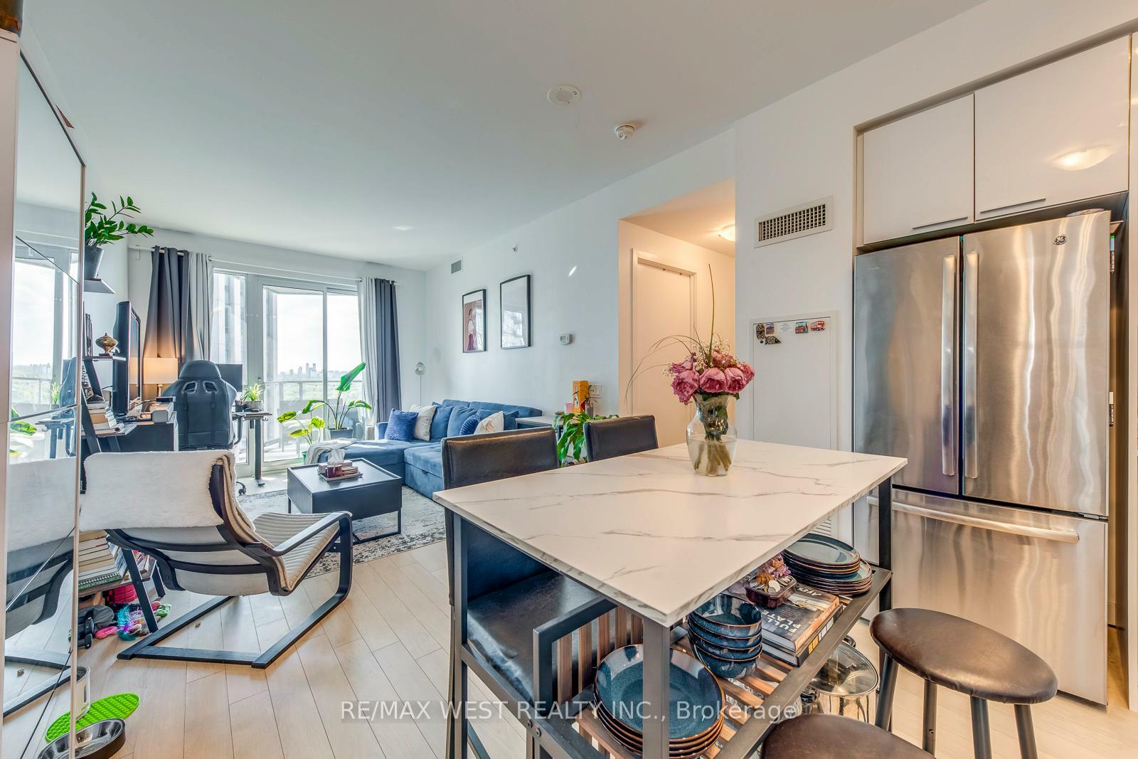 Property Photo: 10 Park Lawn Road 3205 ON M8Y 3H8