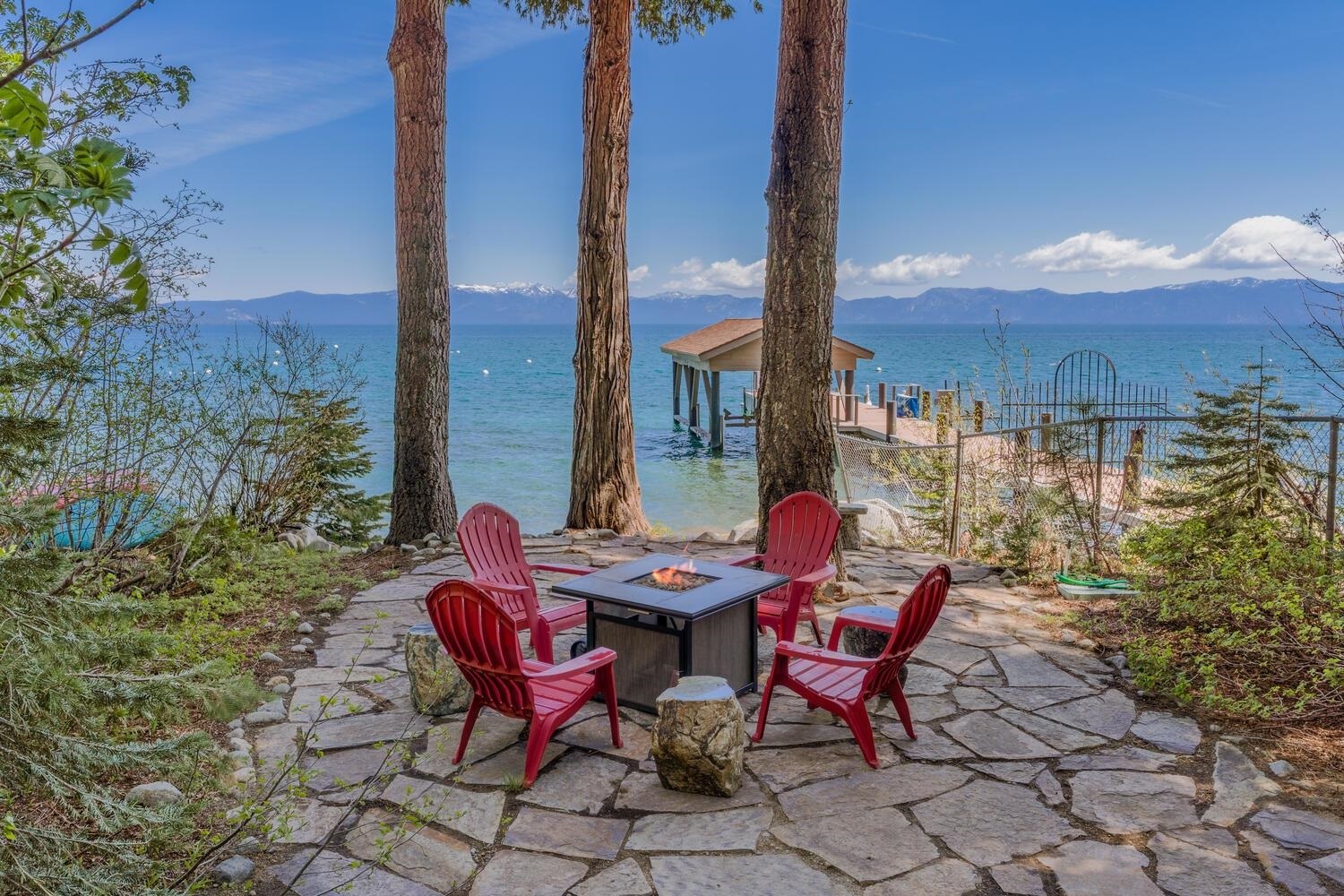 Property Photo:  20 Moana Circle  CA 96142 