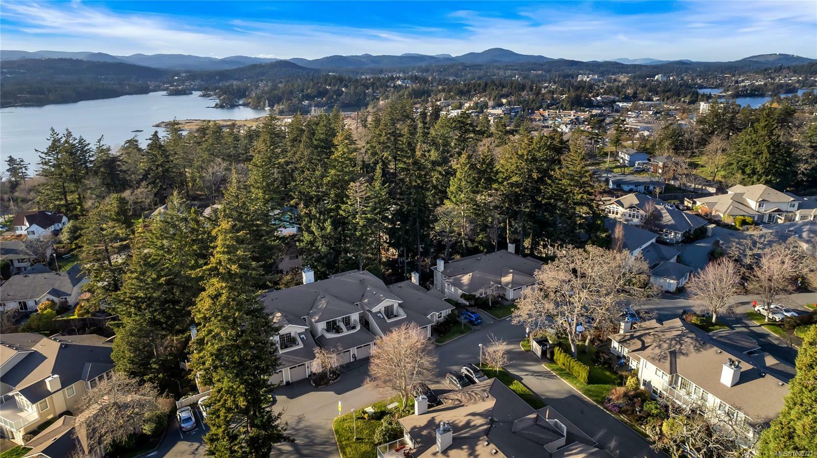 Property Photo: 850 Parklands Dr 30 BC V9A 4L5