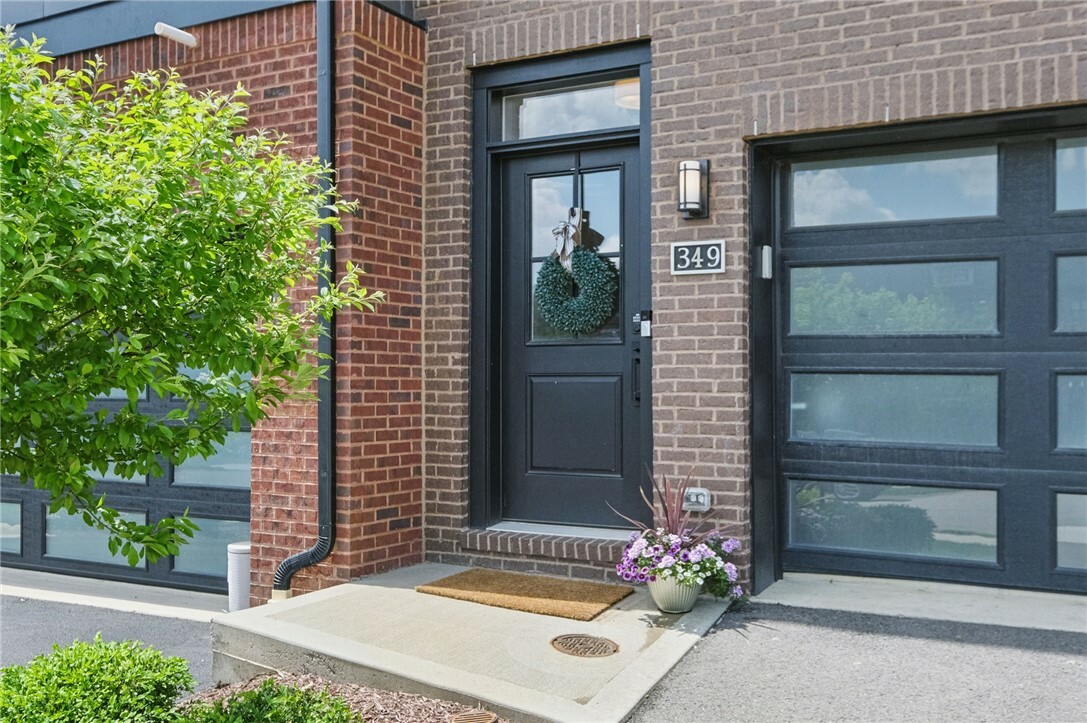 Property Photo: 349 Azalea Dr PA 15367