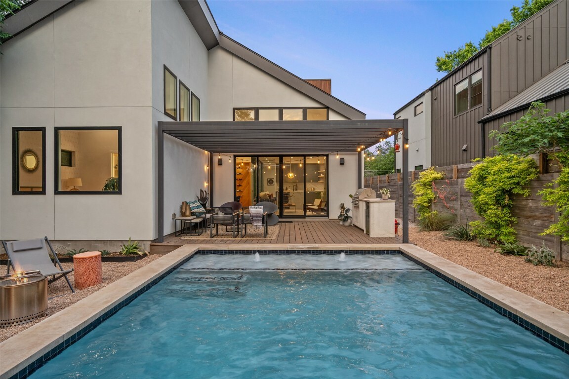 Property Photo: 2010 Oxford Avenue TX 78704