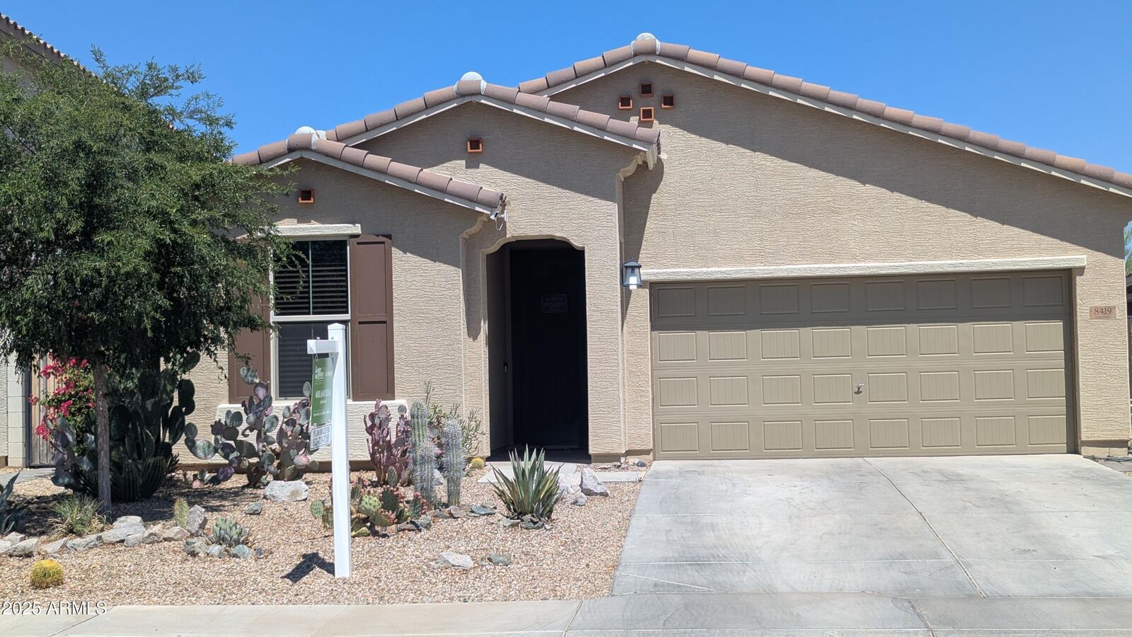 Property Photo: 8419 S 40th Drive AZ 85339