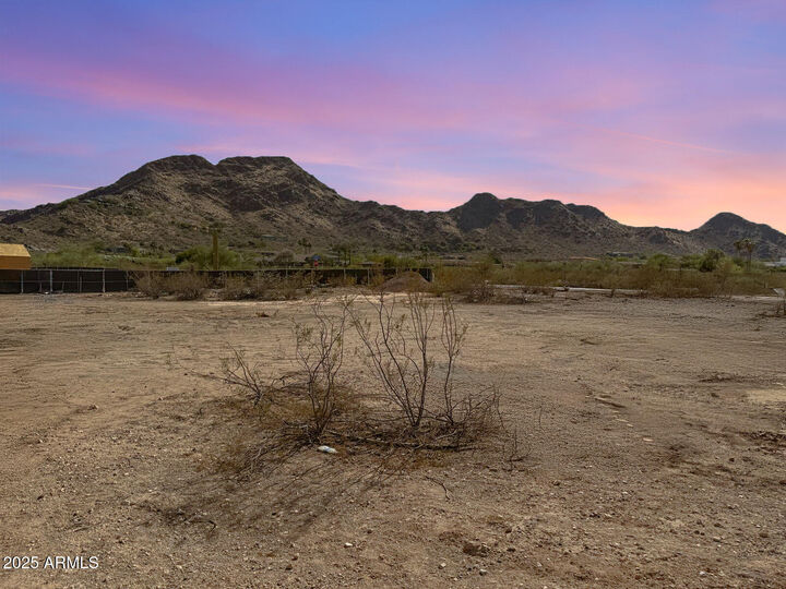 Property Photo: 6110 E Maverick Road 1 AZ 85253