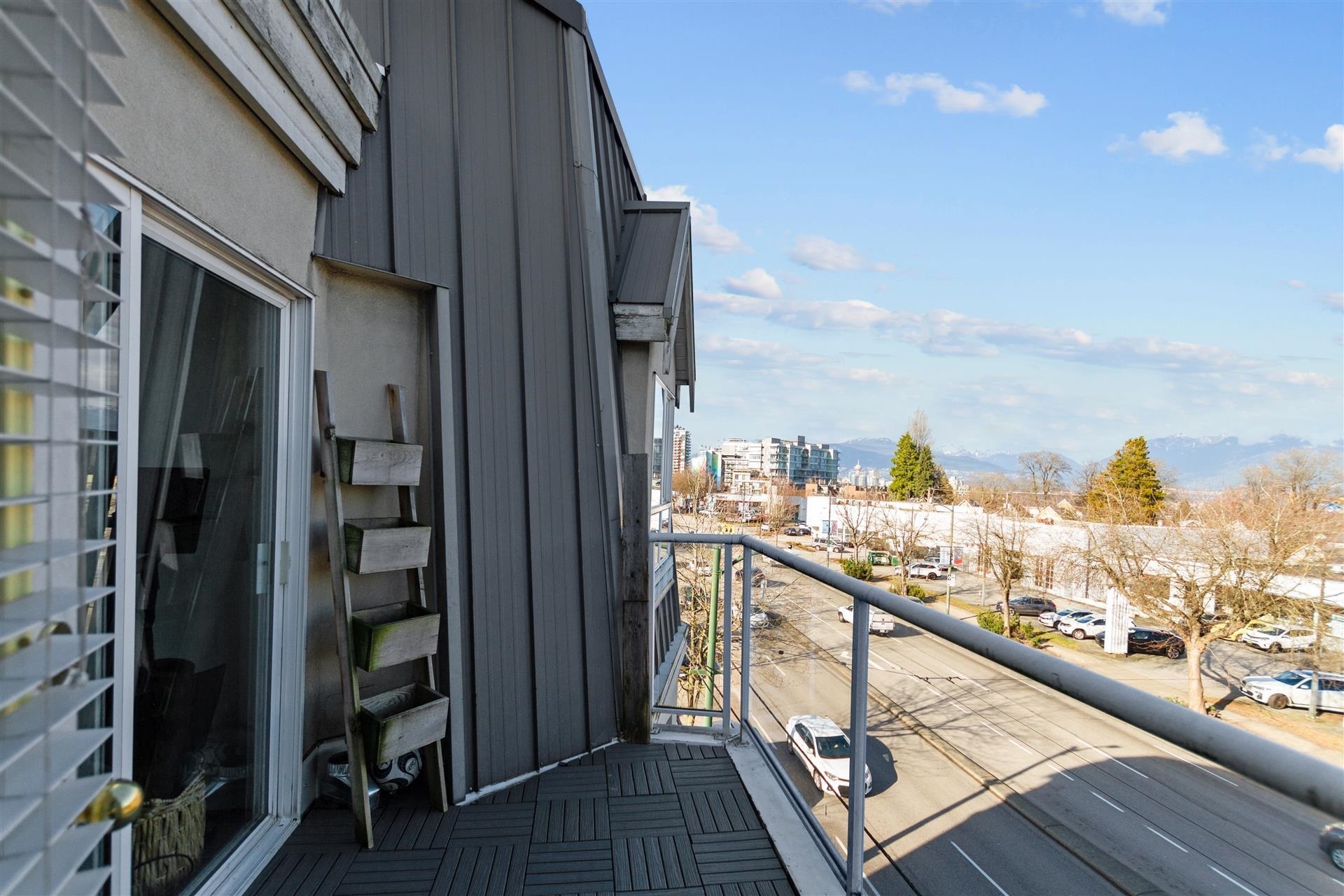 Property Photo: 488 Kingsway W414 BC V5T 3J9