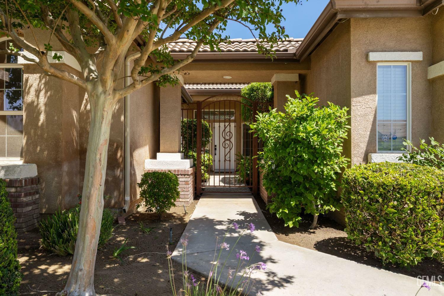 Property Photo: 308 Riesling Vines Street CA 93314