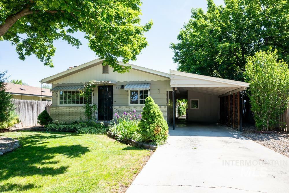 Property Photo:  108 S Diamond St  ID 83686 