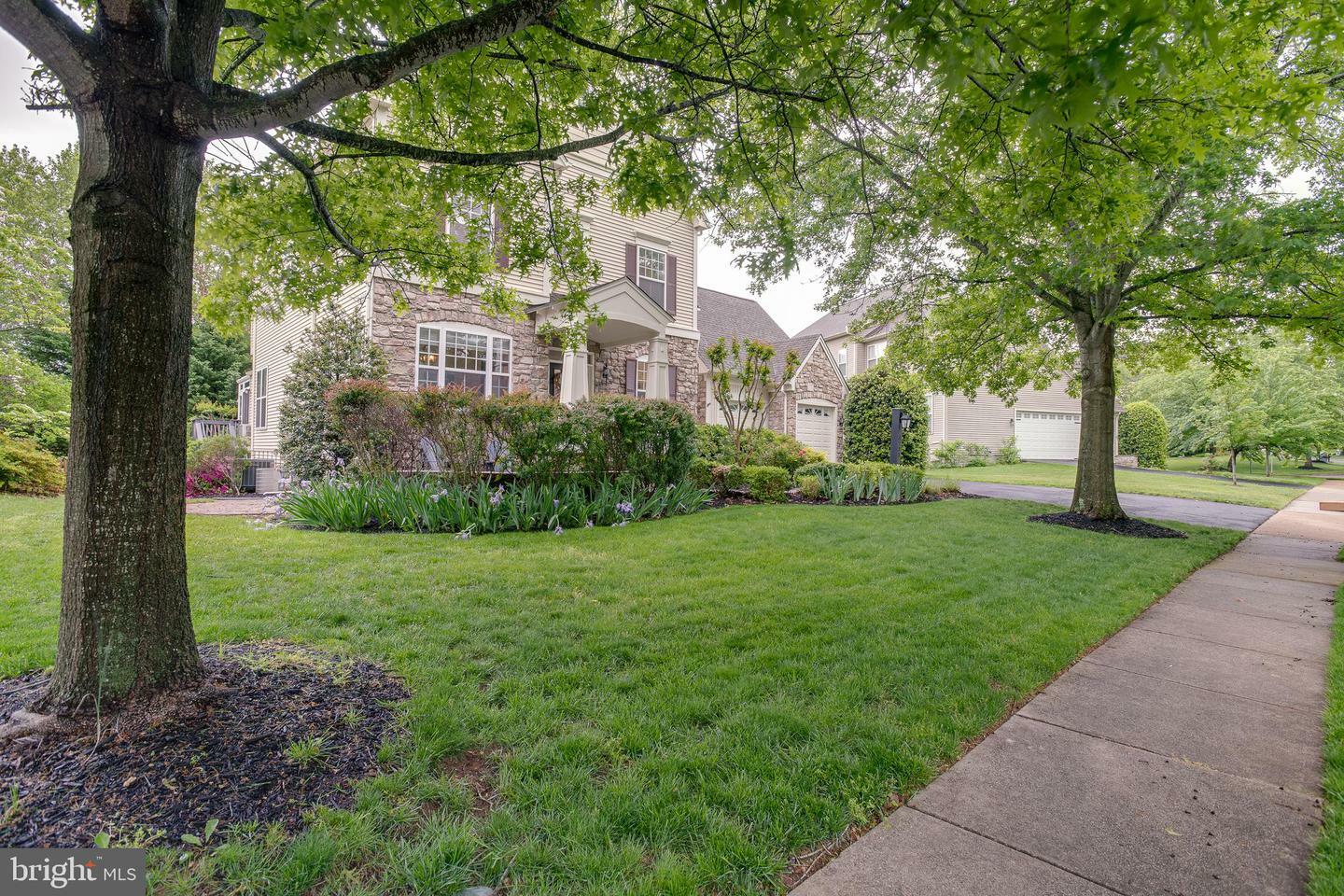 Property Photo: 6735 Eckert Court VA 20187
