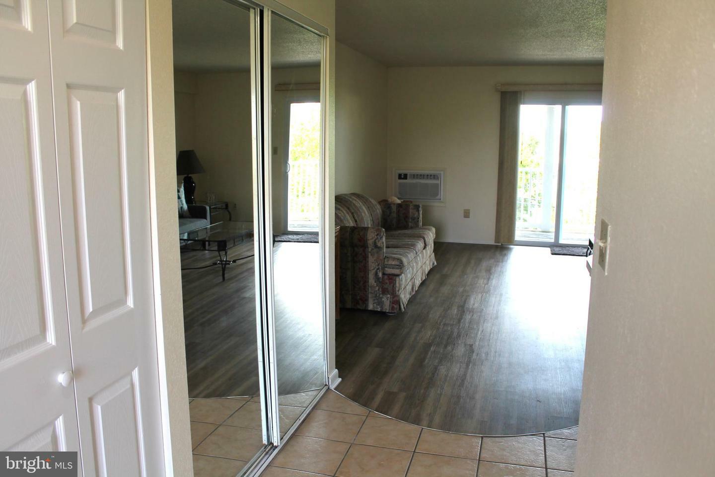 Property Photo:  300 Robin Drive 212  MD 21842 