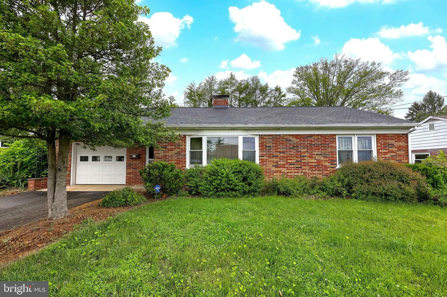 Property Photo: 1919 Wilson Avenue PA 17603