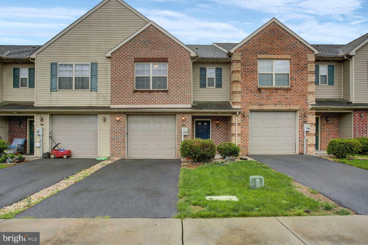 Property Photo: 213 Meriweather Drive PA 17201