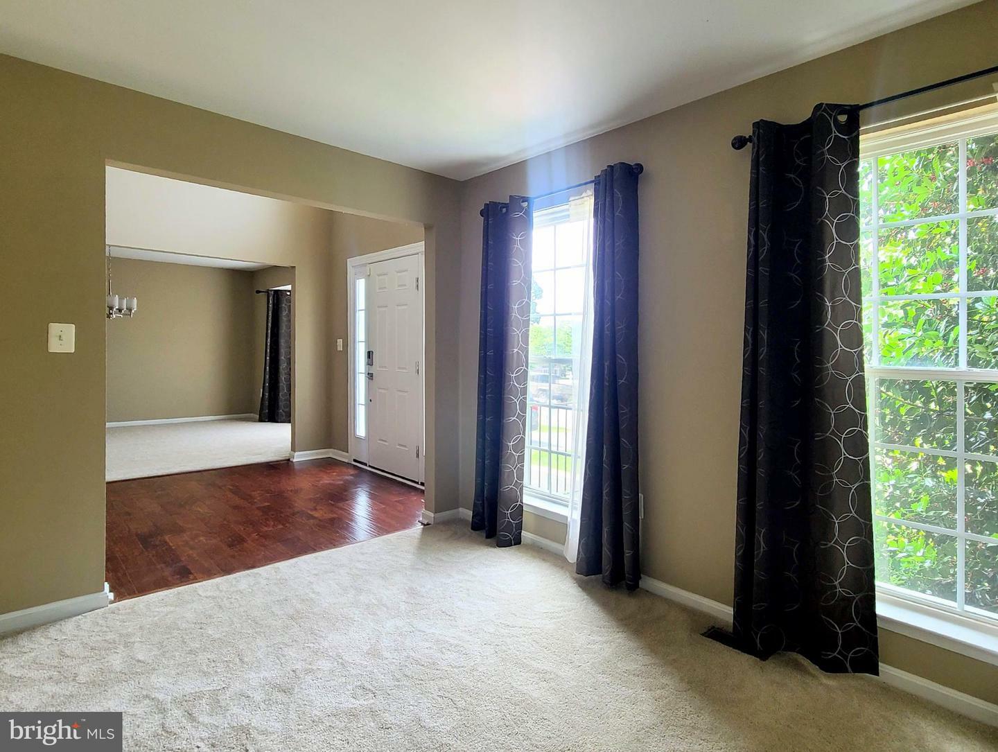 Property Photo: 4002 Mossy Bank Lane VA 22408