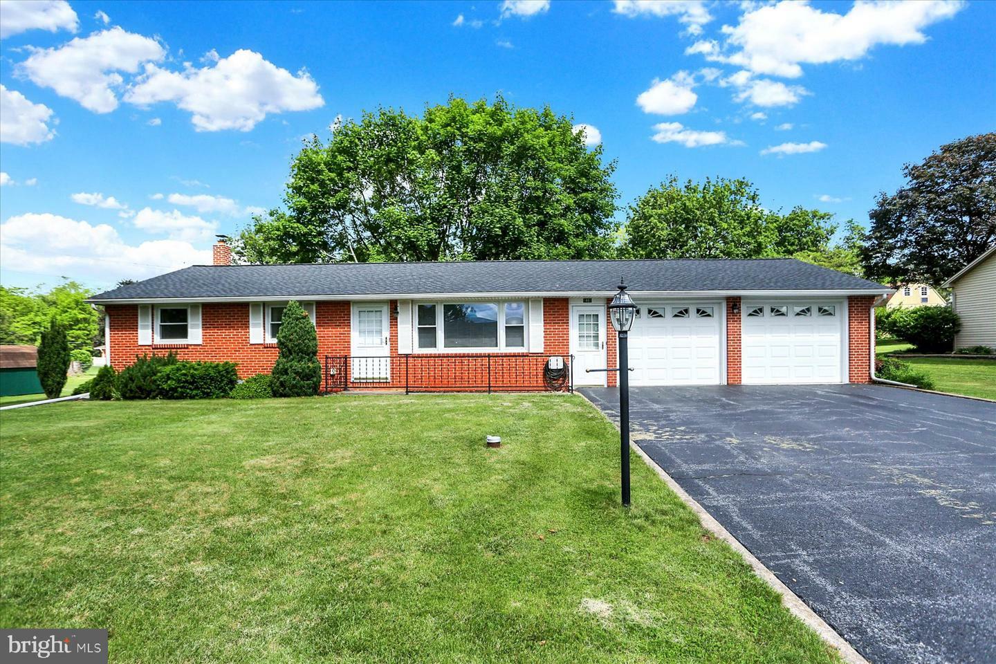 Property Photo: 1465 Webster Drive PA 17015