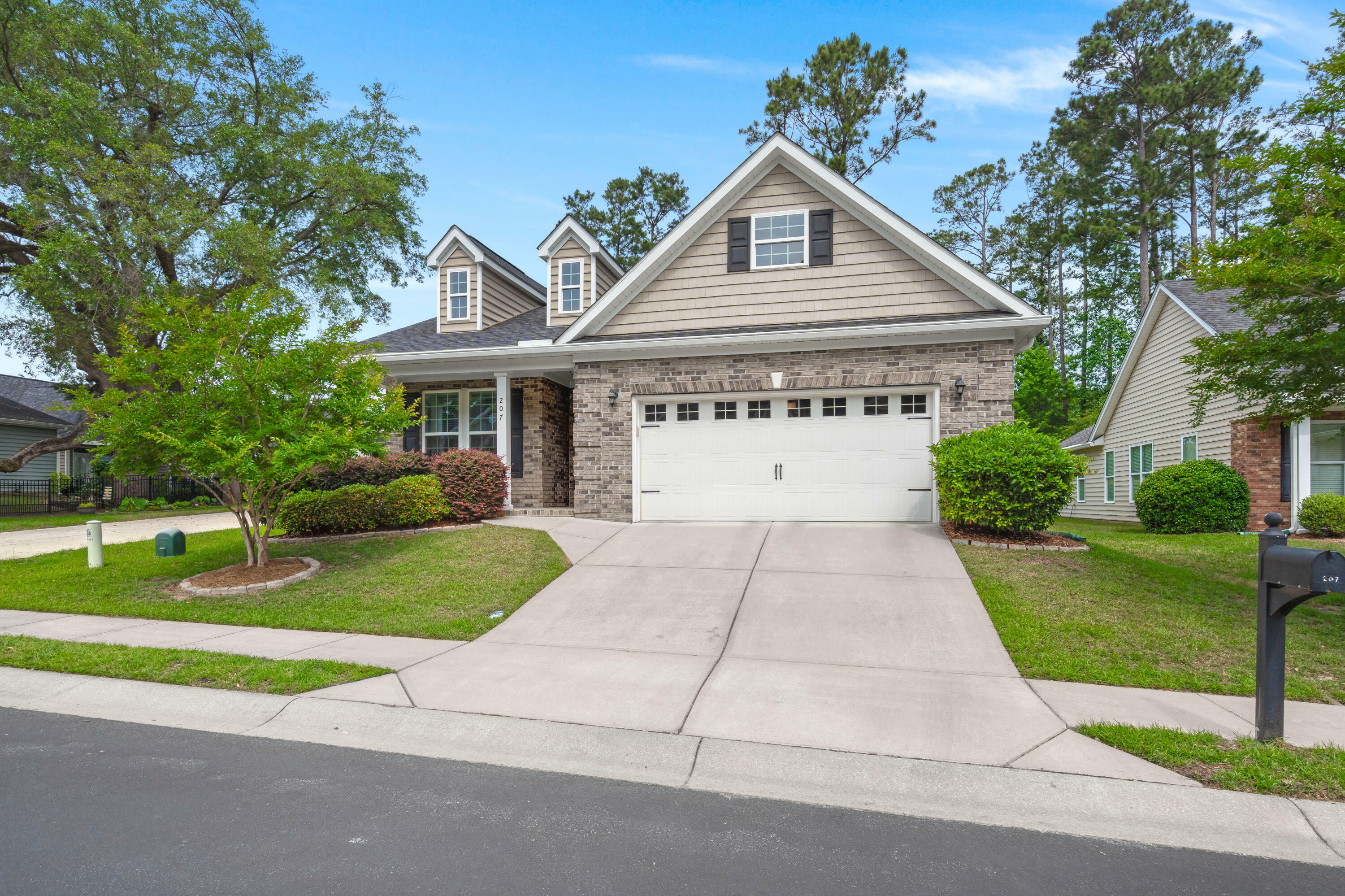 Property Photo: 207 Brutus Lane SC 29485