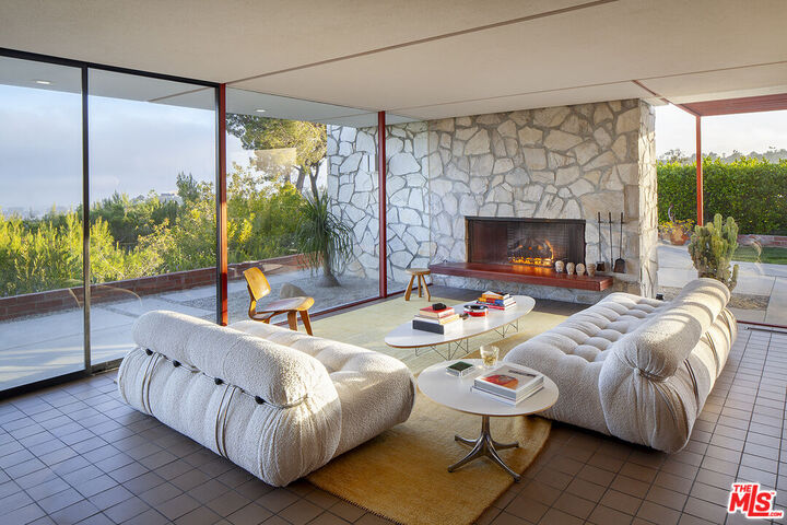 Property Photo:  1811 Bel Air Road  CA 90077 