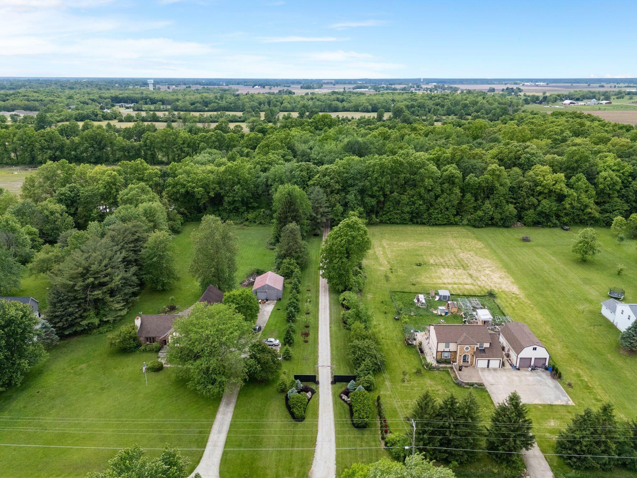 Property Photo: 429 N Old State Road OH 43015
