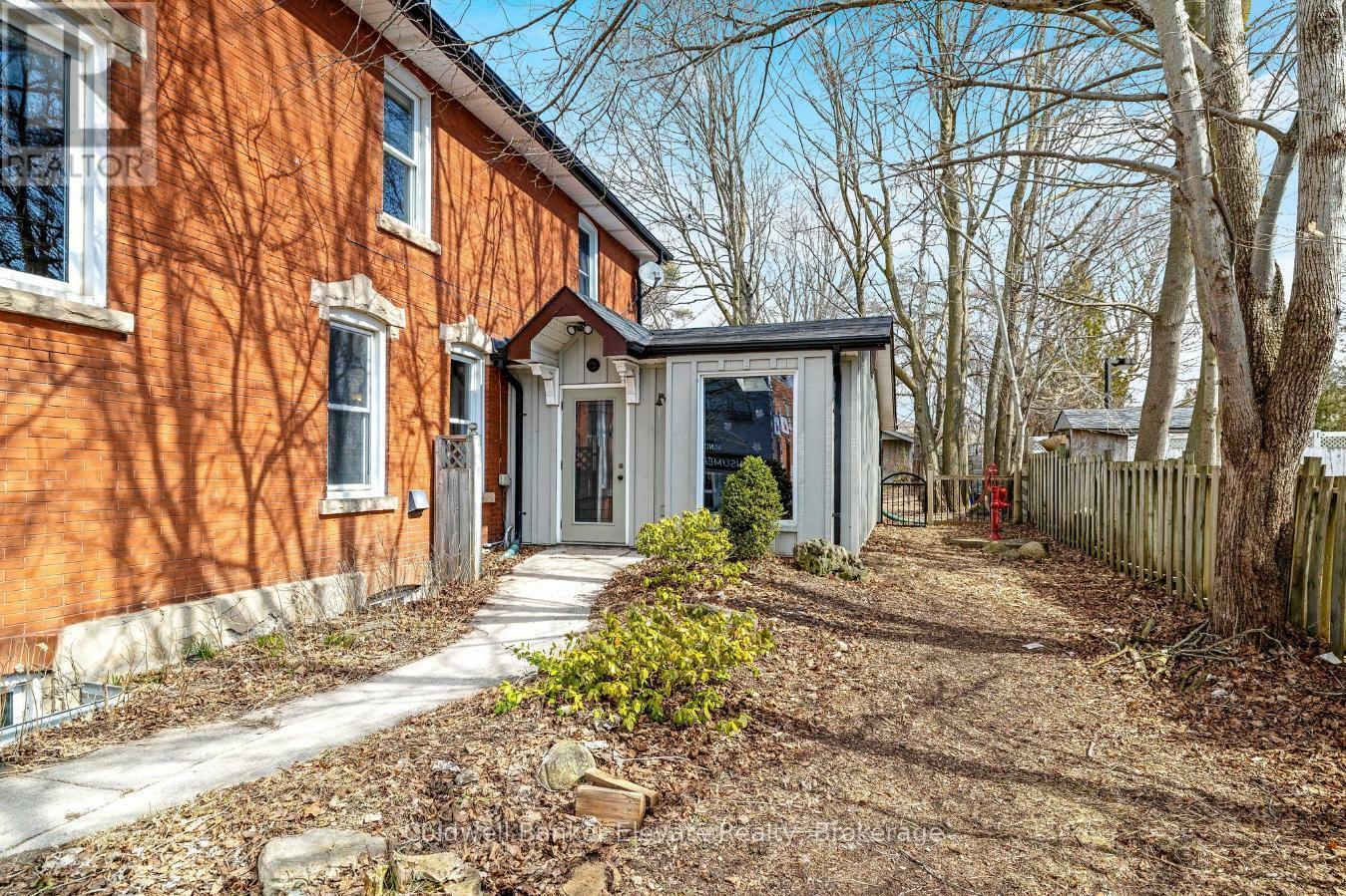 Property Photo: 87 Trafalgar Road North ON N0B 1Z0