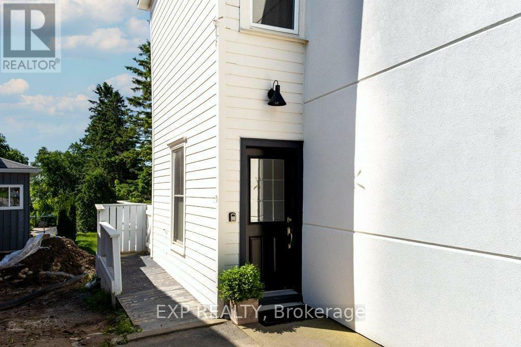 Property Photo: 297 Main Street ON K0K 1G0
