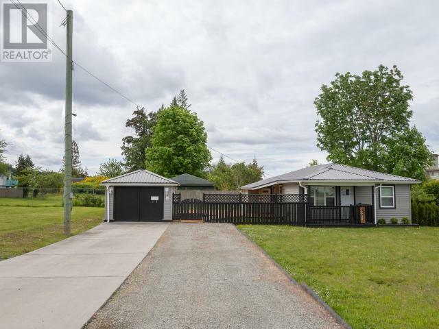 Property Photo:  6938 Courtenay Street  BC V8A 1X7 